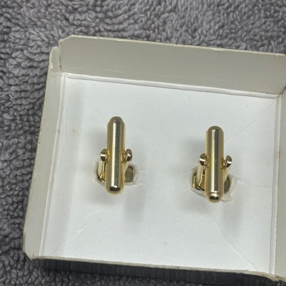 Vtg Estee Lauder For Men Cufflinks Gold Tone Ribbed Rectangle Mens Jewelry